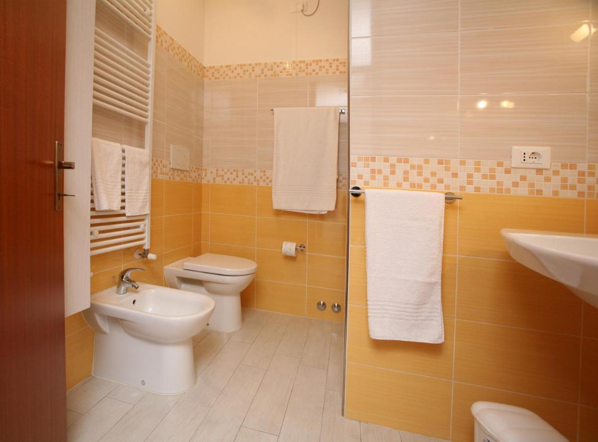 Porto Fuori I Salici Di Laura Bed & Breakfast エクステリア 写真